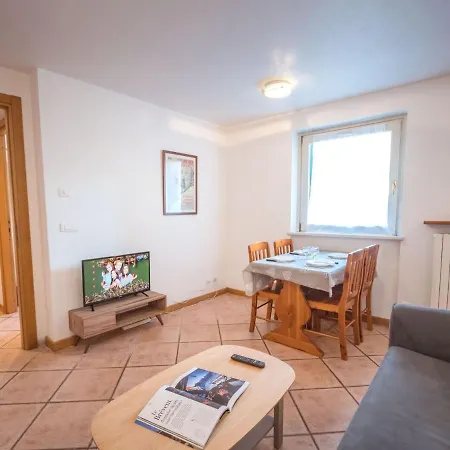 Compact In France With Balcony * Chamonix