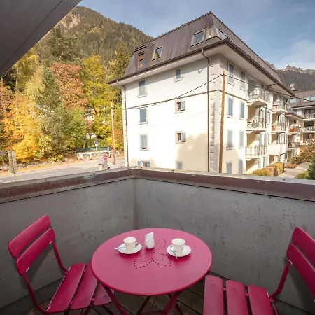 Compact In France With Balcony * Chamonix